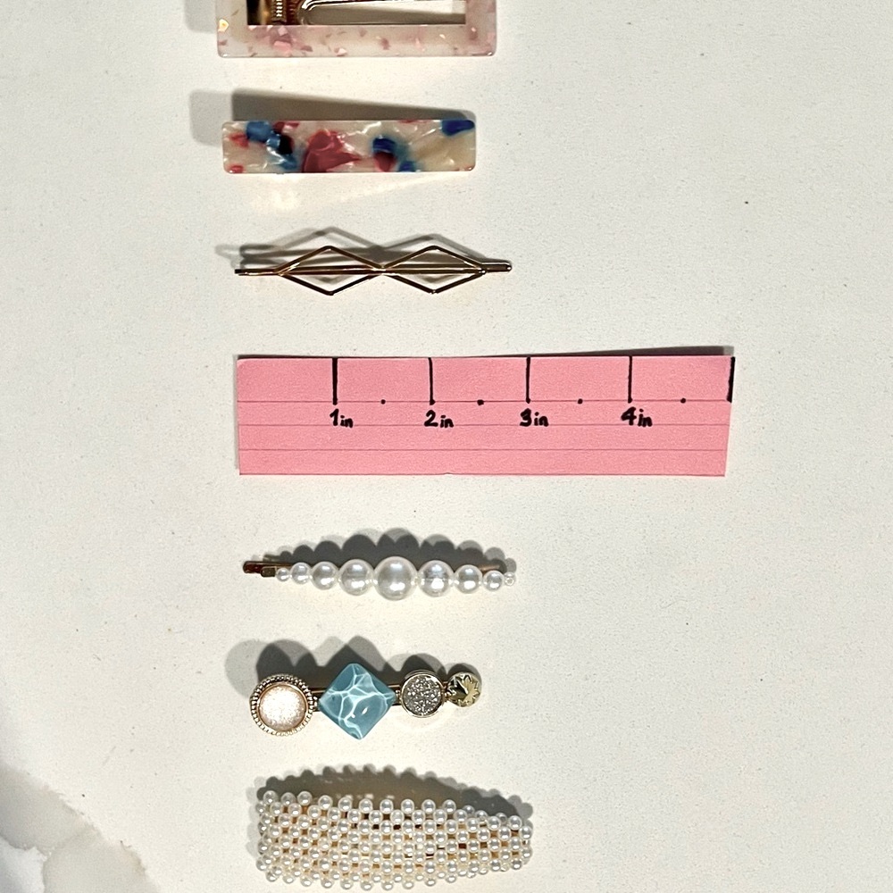Elegant Pearl and Gold Hair Clip Set